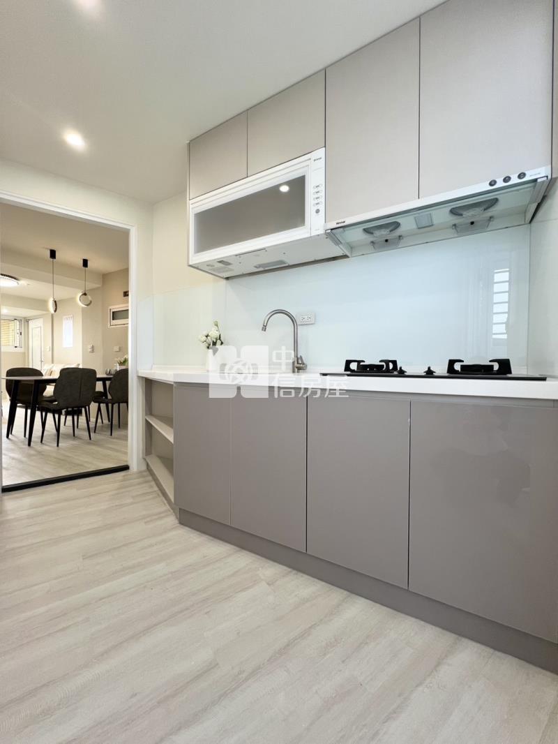 博愛路精美三房房屋室內格局與周邊環境