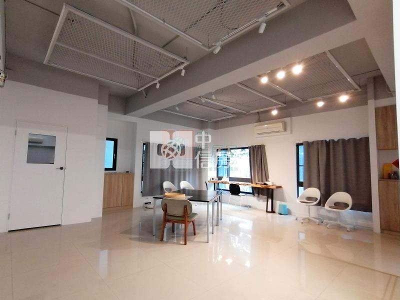 現代城高店校臨路住店房屋室內格局與周邊環境