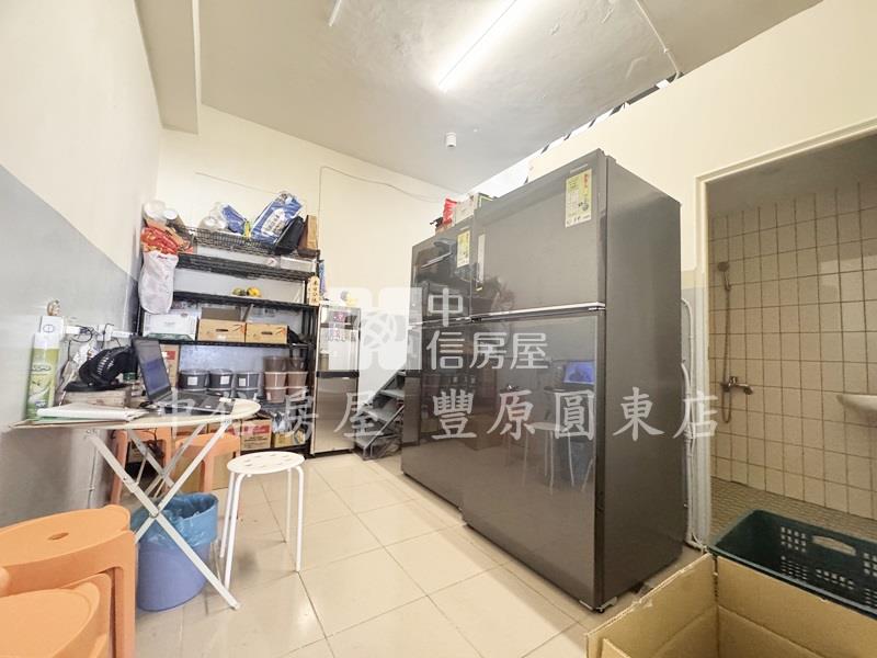向陽透店房屋室內格局與周邊環境
