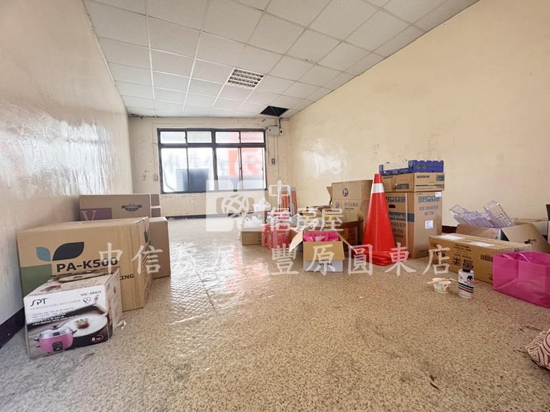 向陽透店房屋室內格局與周邊環境