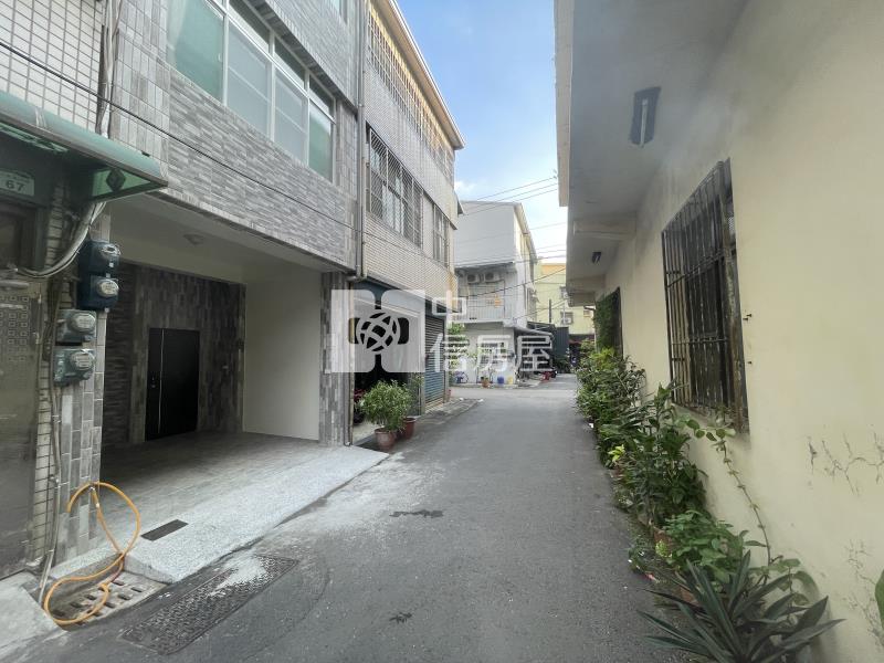 大寮商圈翻新活巷車庫透天房屋室內格局與周邊環境