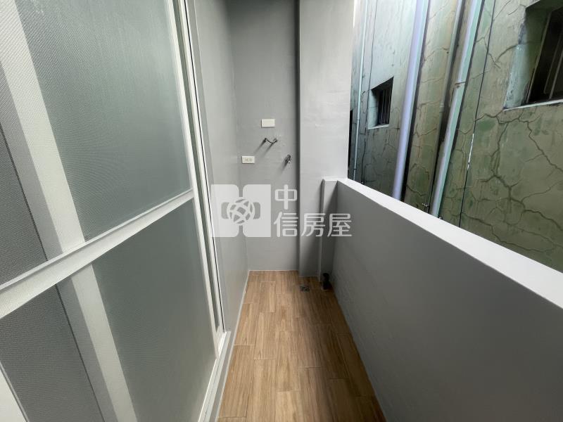 大寮商圈翻新活巷車庫透天房屋室內格局與周邊環境