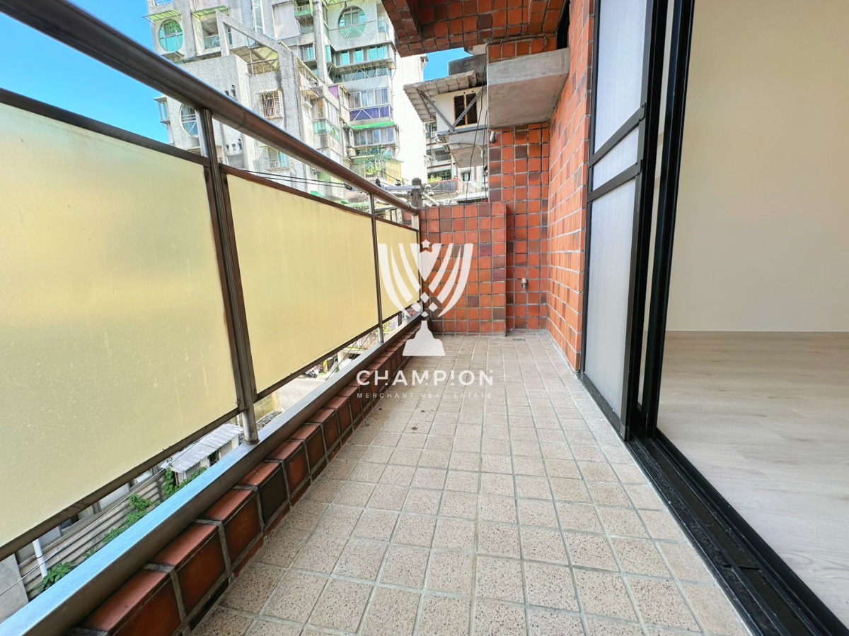 【冠軍】東信路電梯四房房屋室內格局與周邊環境