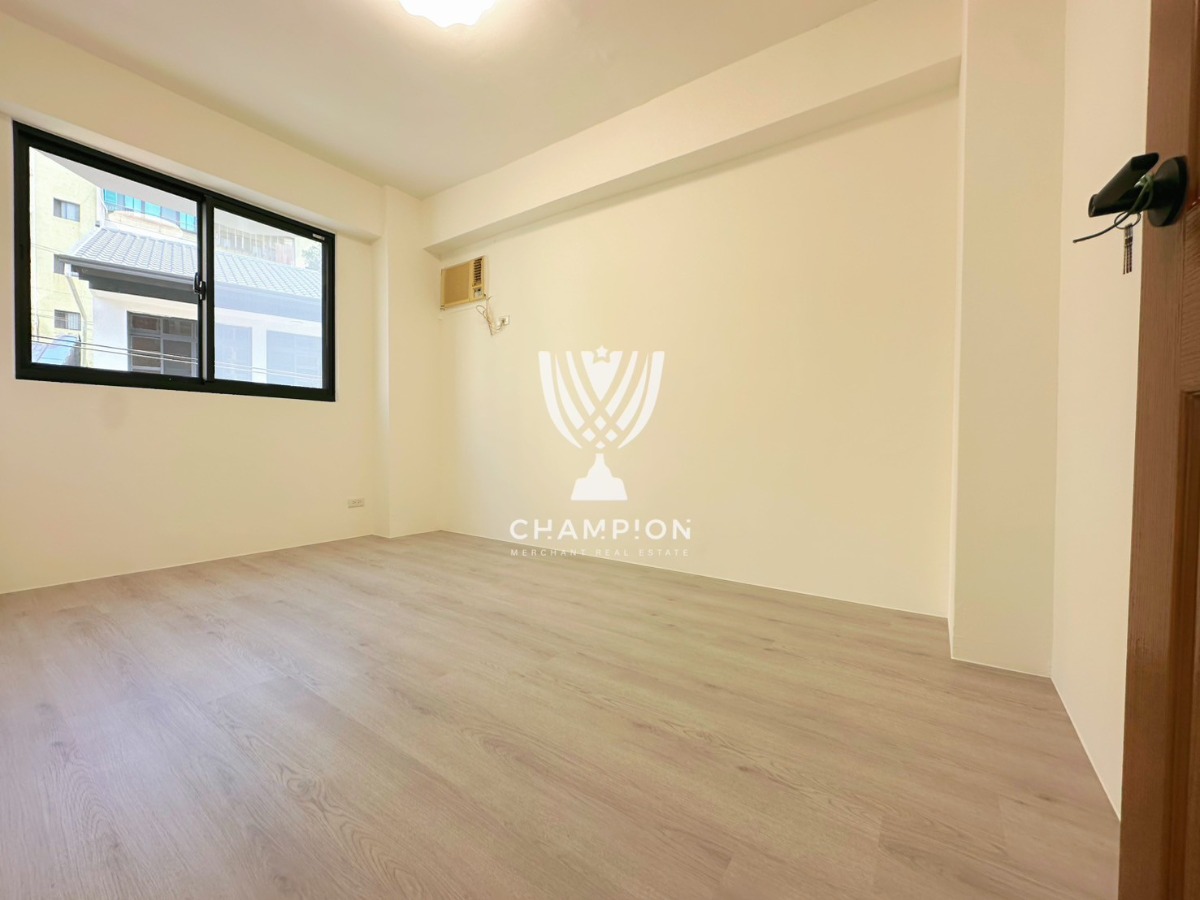 【冠軍】東信路電梯四房房屋室內格局與周邊環境