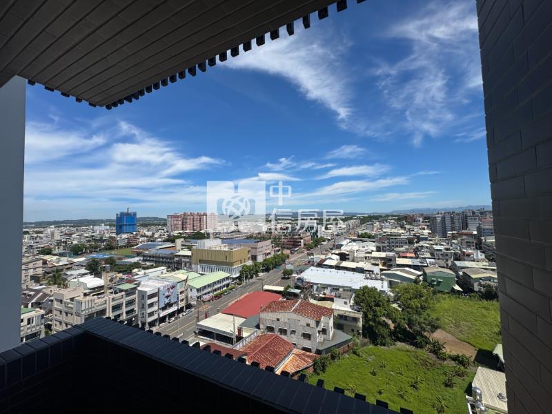 屏東市區、信義國小旁、萬吉閱山景觀兩房車房屋室內格局與周邊環境