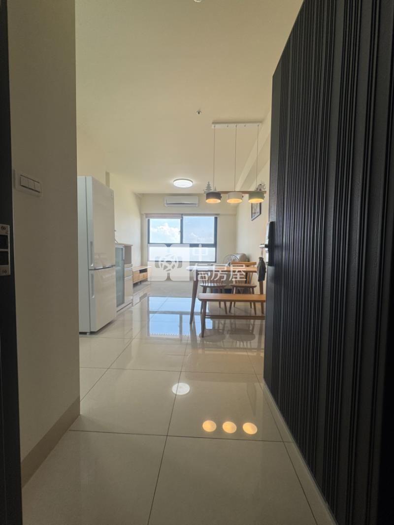 屏東市區、信義國小旁、萬吉閱山景觀兩房車房屋室內格局與周邊環境