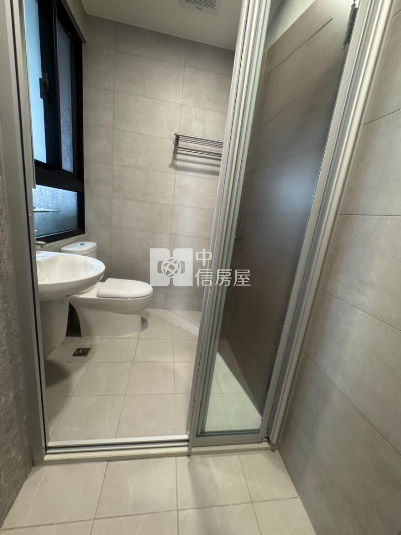 屏東市區、信義國小旁、萬吉閱山景觀兩房車房屋室內格局與周邊環境