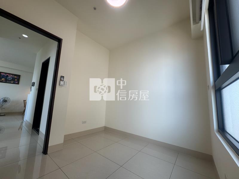 屏東市區、信義國小旁、萬吉閱山景觀兩房車房屋室內格局與周邊環境