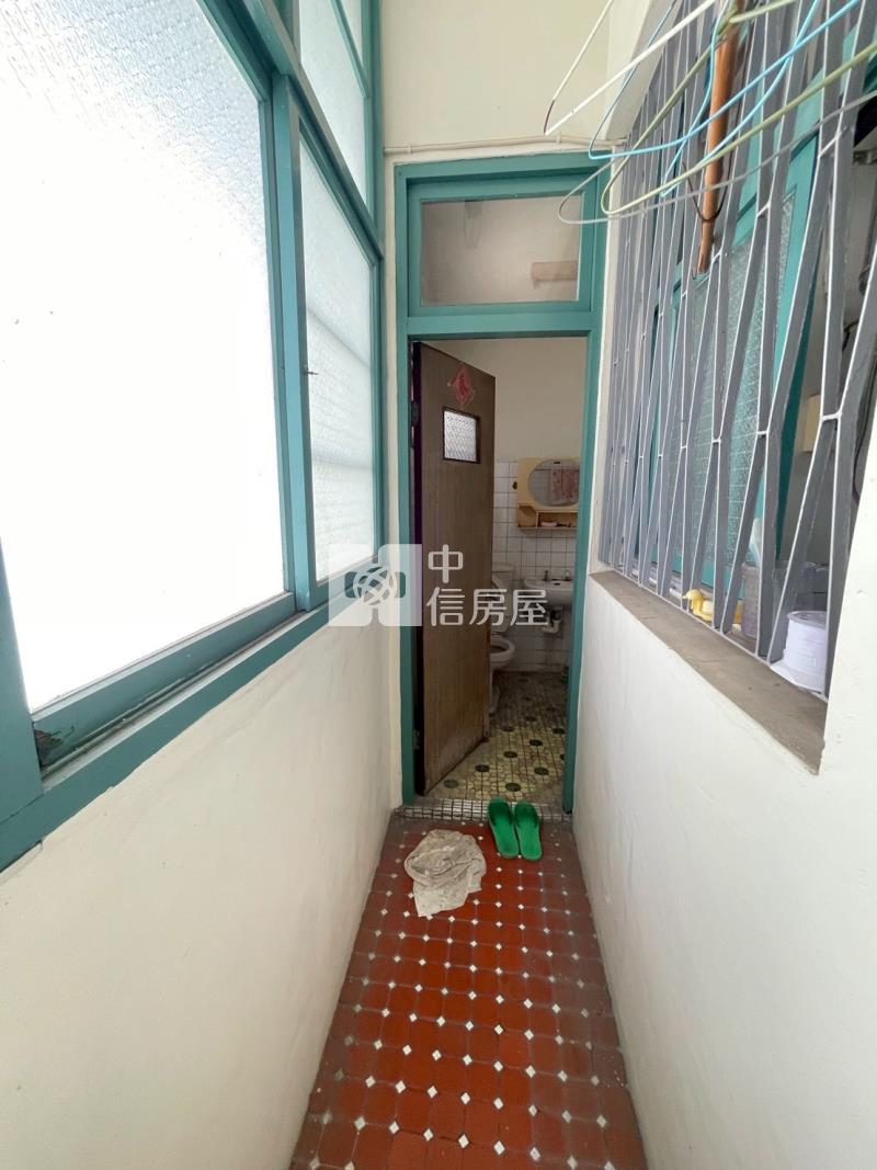 斗六中山路大面寬金店面房屋室內格局與周邊環境