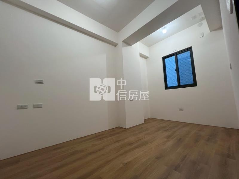 光興全新完工電梯透店房屋室內格局與周邊環境