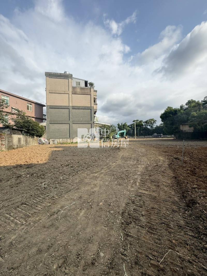 近山仔頂重劃區都計內農地房屋室內格局與周邊環境
