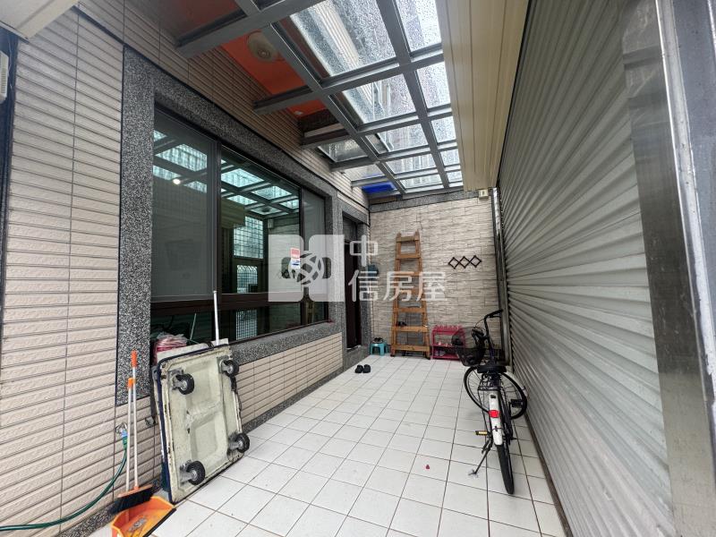 龍潭烏樹林邊間透天別墅房屋室內格局與周邊環境