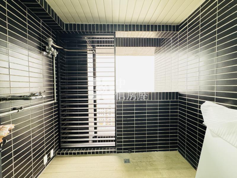 A7全新交屋欣時代高樓層三房車房屋室內格局與周邊環境