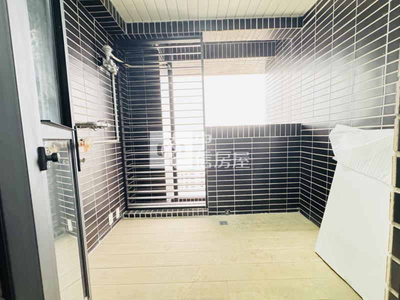 A7全新交屋欣時代高樓層三房車房屋室內格局與周邊環境