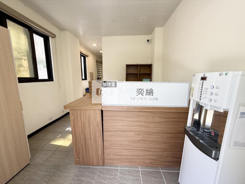 教育大學輕屋齡11間電梯收租透套房屋室內格局與周邊環境