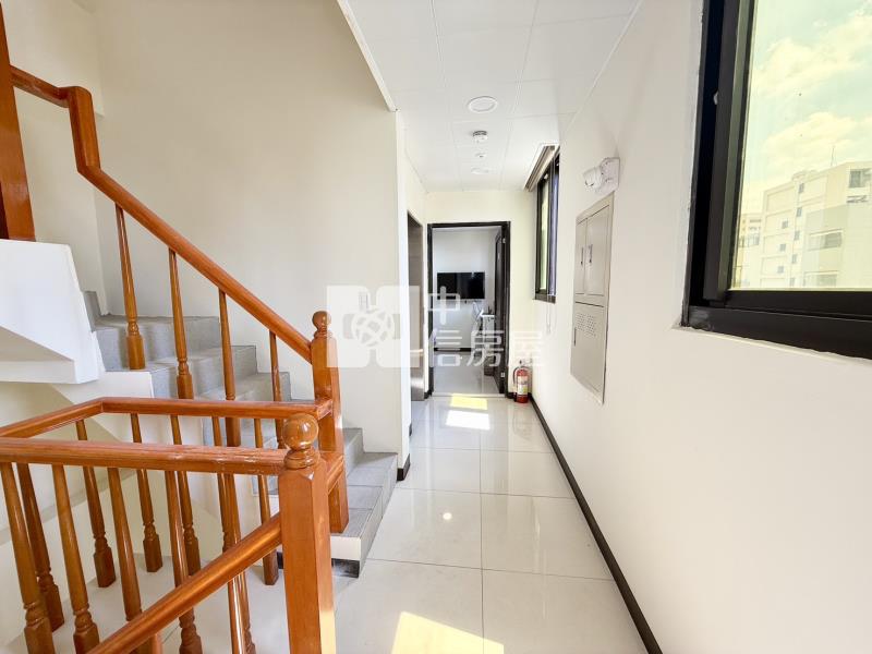 教育大學輕屋齡11間電梯收租透套房屋室內格局與周邊環境