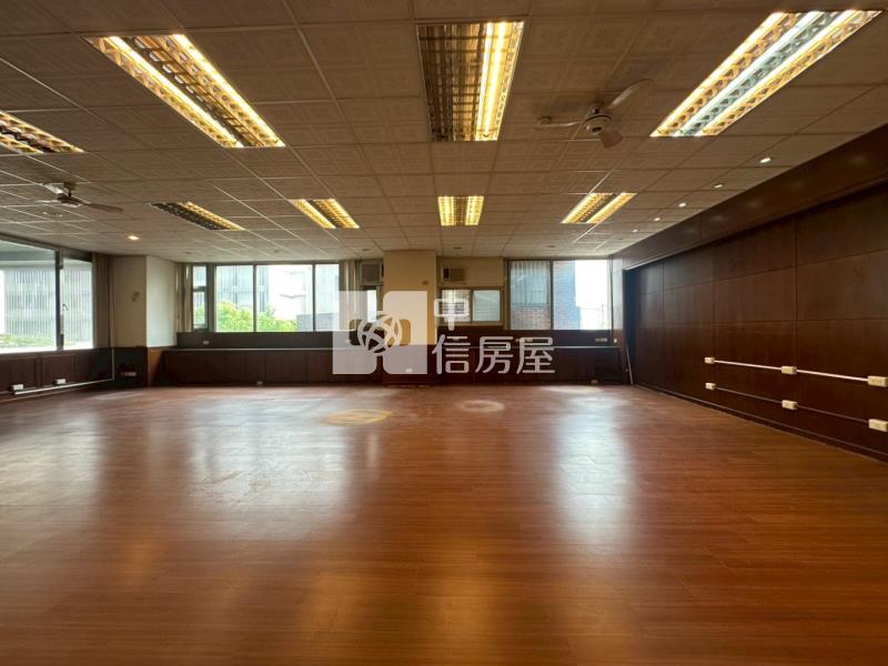 可廠登(乙工)正省道"寶祥縣寶"廠房+車位出售 / 近武陵愛買房屋室內格局與周邊環境