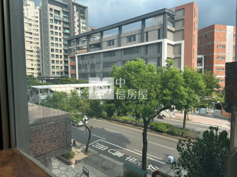 可廠登(乙工)正省道"寶祥縣寶"廠房+車位出售 / 近武陵愛買房屋室內格局與周邊環境