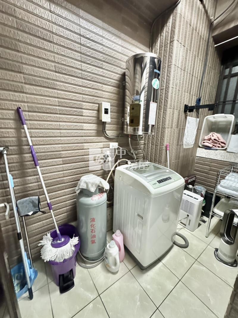 觀音大面寬一樓美二房車(門前方便停車)房屋室內格局與周邊環境