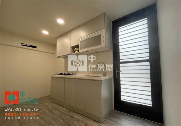 後庄全新整理車庫別墅房屋室內格局與周邊環境