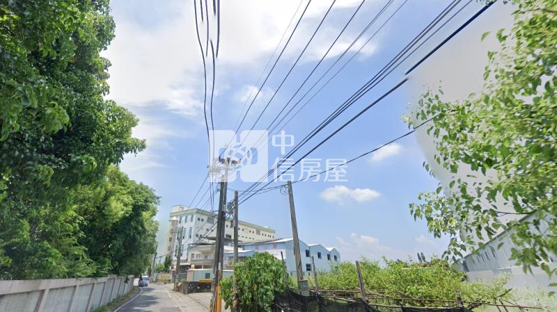 岡山近岡燕路乙種工業用地+優值農地(專)房屋室內格局與周邊環境