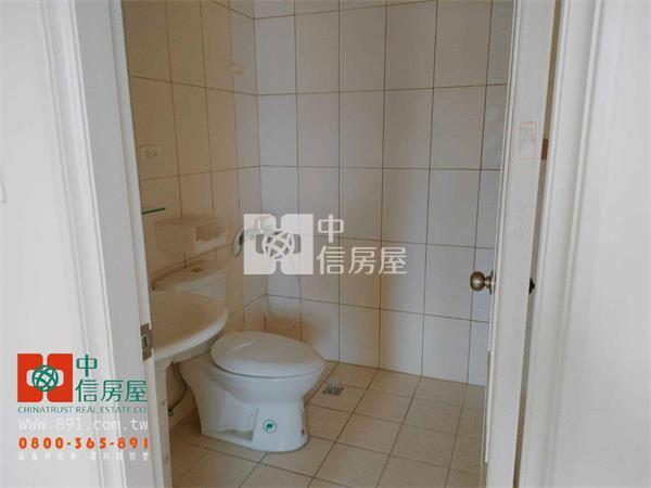 友忠路店面住家房屋室內格局與周邊環境
