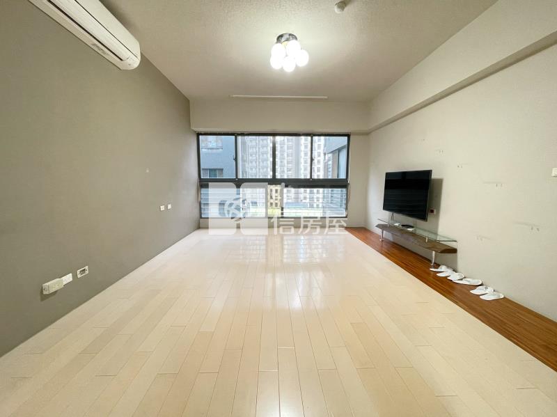 中清捷運站太子紐約高樓層房屋室內格局與周邊環境