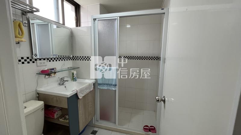 桃園愛買商圈電梯套房房屋室內格局與周邊環境