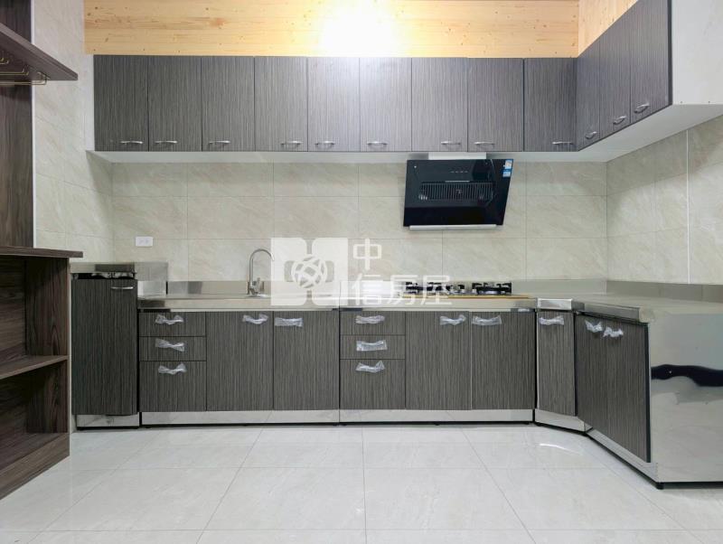 南投體育場旁店住房屋室內格局與周邊環境