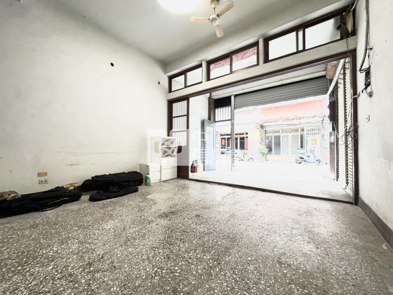 復旦國小旁門前停車稀有透天房屋室內格局與周邊環境