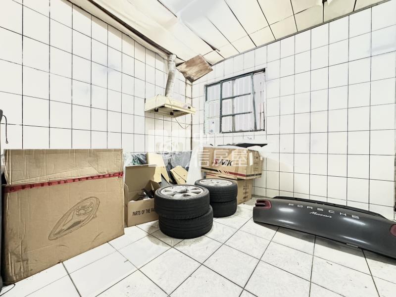 復旦國小旁門前停車稀有透天房屋室內格局與周邊環境