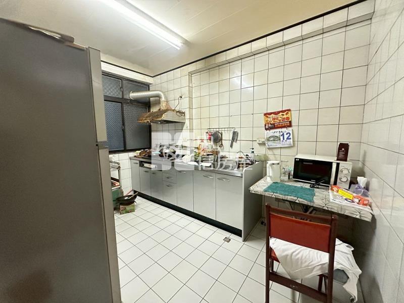 內壢高中5+6頂加建大四房(中信卓越團隊)房屋室內格局與周邊環境