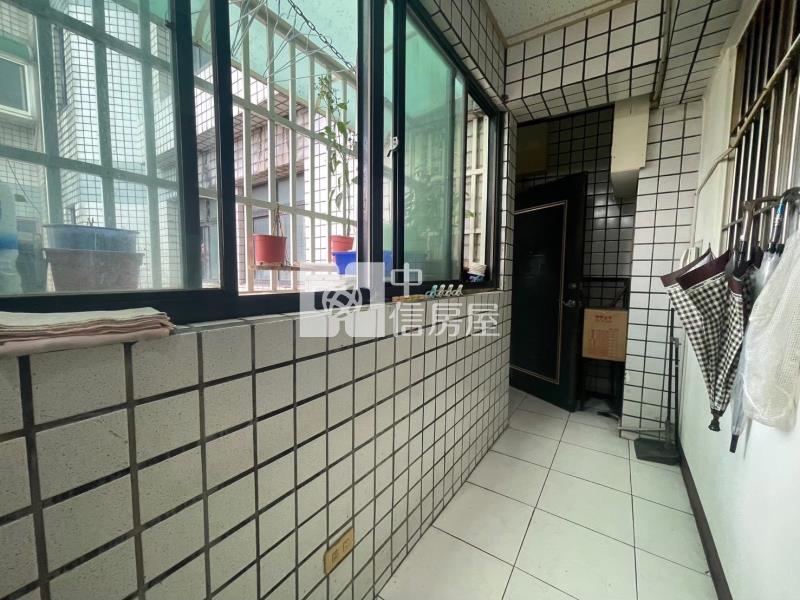育達路滿租4套房房屋室內格局與周邊環境