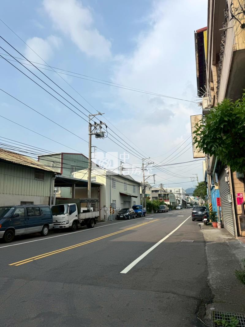 大面寬臨12米路廠住房屋室內格局與周邊環境