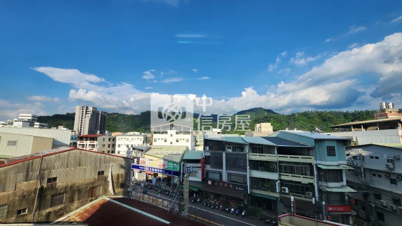 勤益科大採光美套房A房屋室內格局與周邊環境