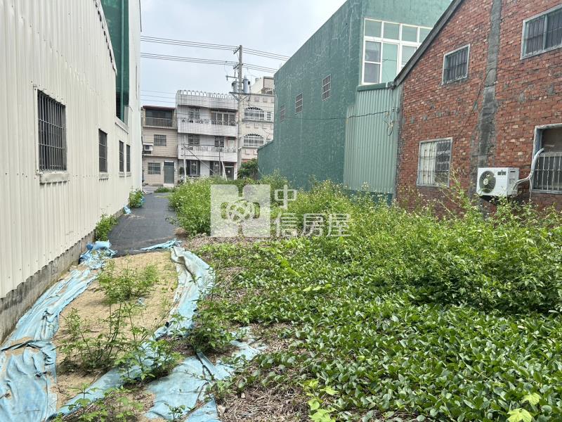 高鐵旁鄰路美建地房屋室內格局與周邊環境