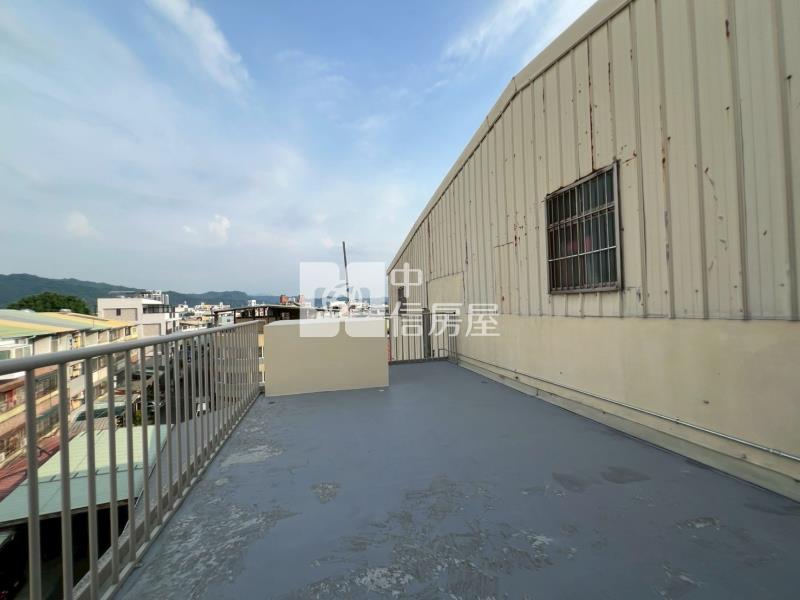 太平中興商圈全新電梯透店房屋室內格局與周邊環境