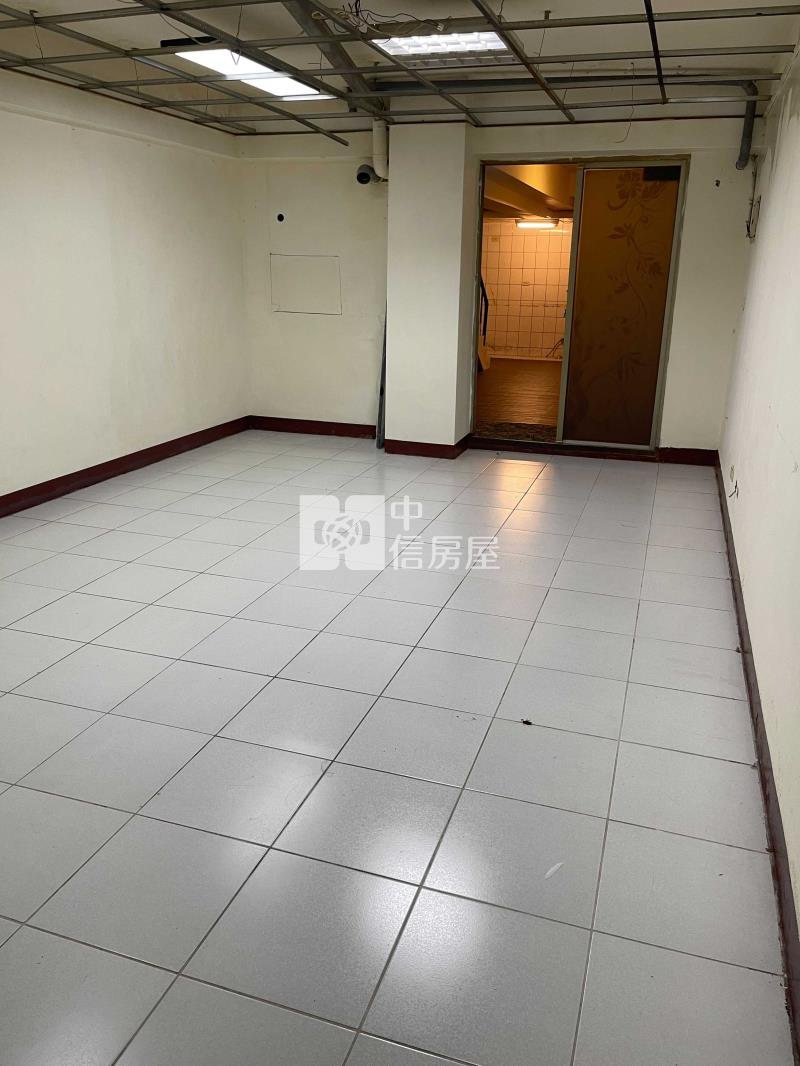 專任-中壢後站金店面房屋室內格局與周邊環境
