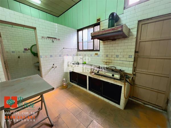 中央公園旁平房住家-891嘉義房地產房屋室內格局與周邊環境