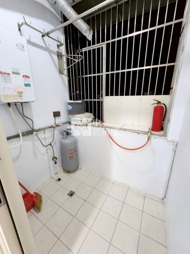 省桃旁全新裝潢美三房房屋室內格局與周邊環境