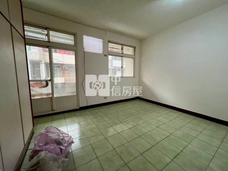 近中壢體育園區透天房屋室內格局與周邊環境