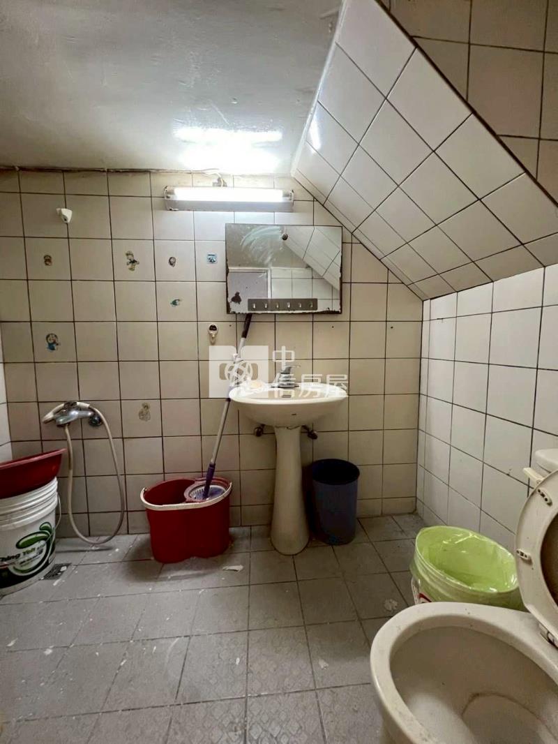 近中壢體育園區透天房屋室內格局與周邊環境