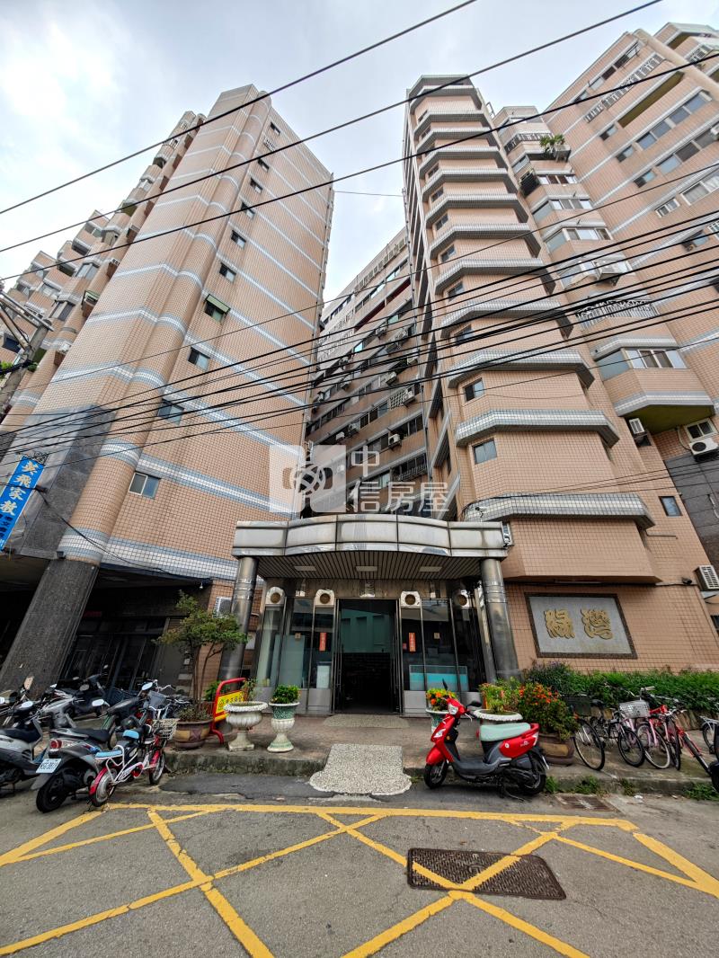 近中山醫院1-3F黃金店面房屋室內格局與周邊環境