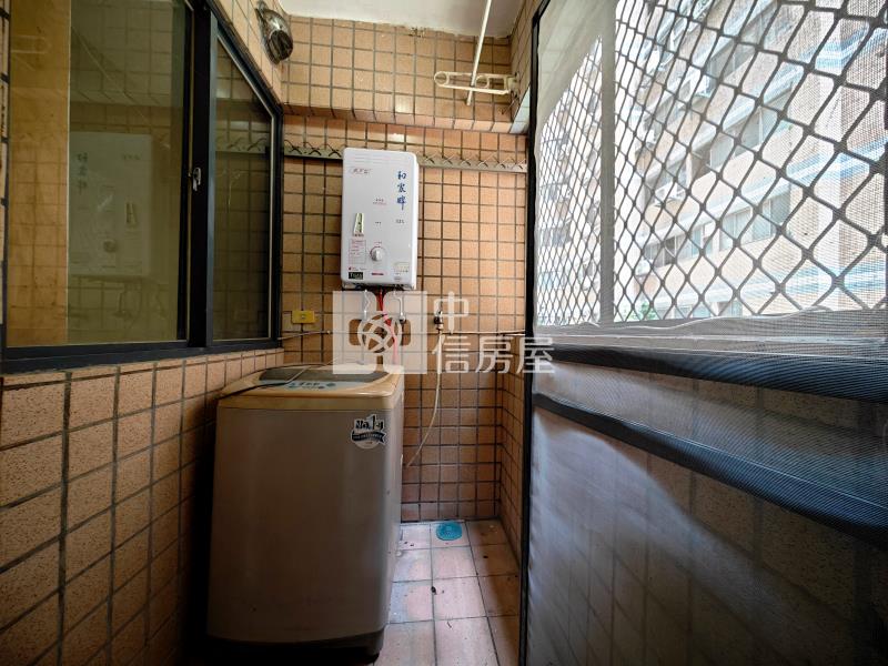 近中山醫院1-3F黃金店面房屋室內格局與周邊環境