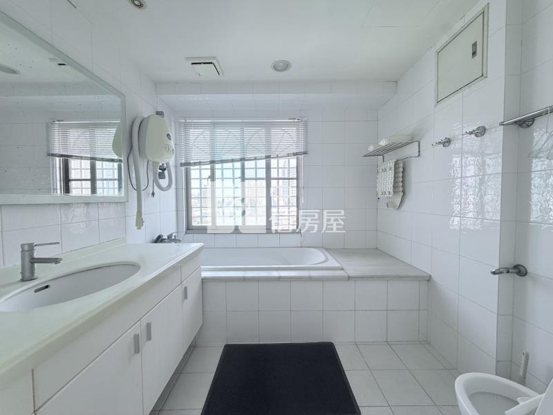 美麗佳園溫馨高樓層三房平車房屋室內格局與周邊環境