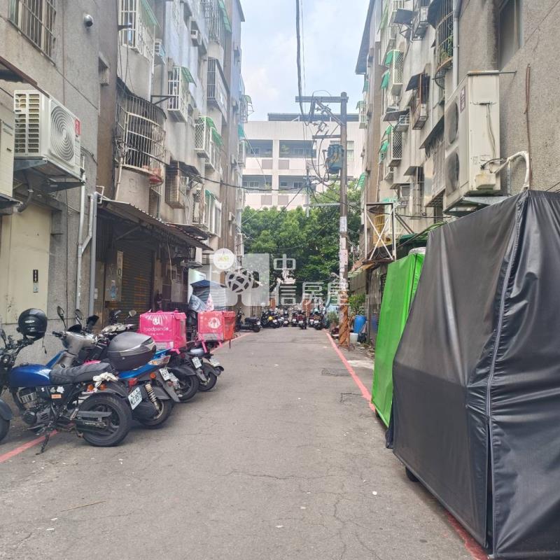 中原夜市商圈一樓店面房屋室內格局與周邊環境