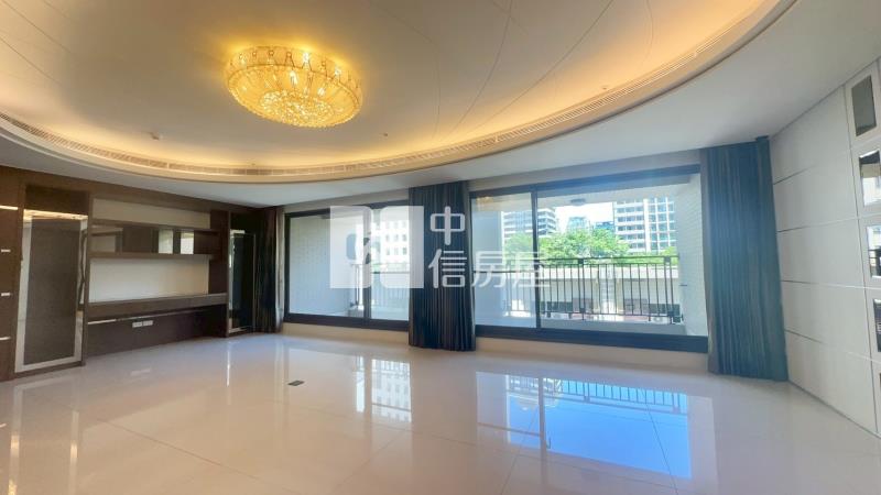 極光琉璃極美大三房房屋室內格局與周邊環境
