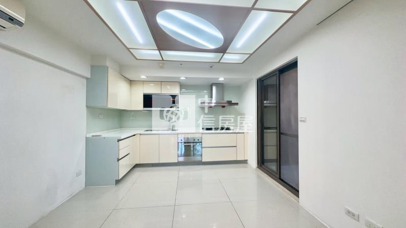 極光琉璃極美大三房房屋室內格局與周邊環境