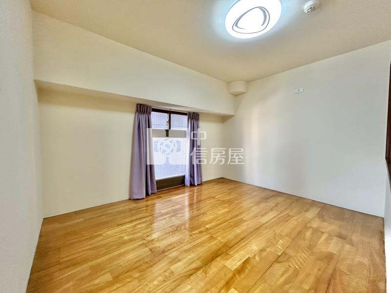 崇德樓中樓四房平車房屋室內格局與周邊環境