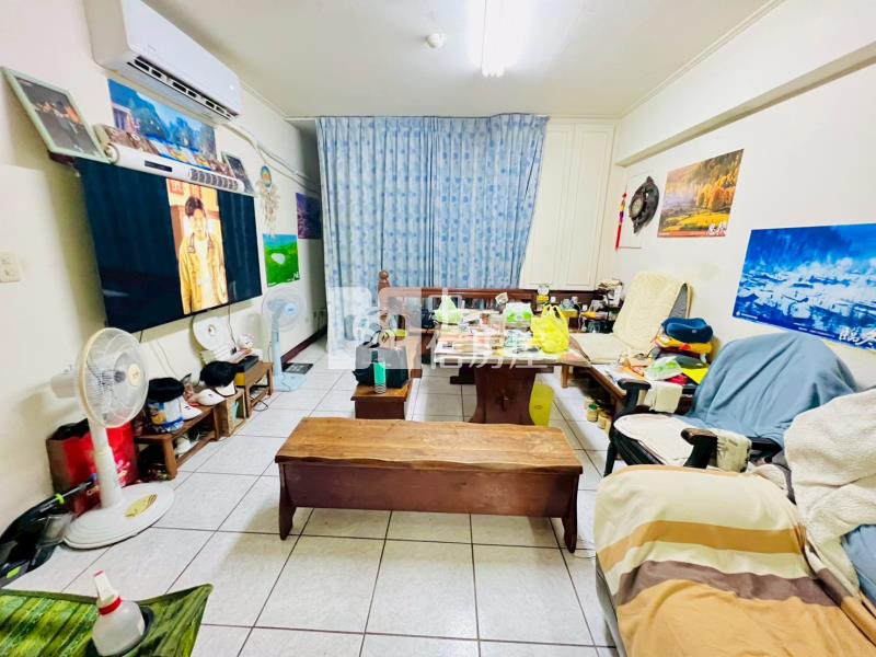 文心南路旁1+2樓店房屋室內格局與周邊環境